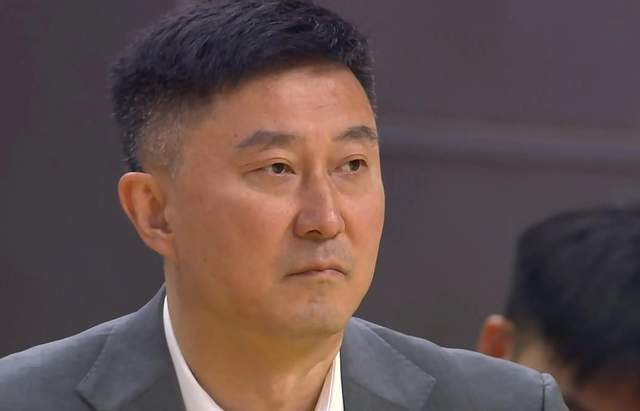 KOK体育app下载-随着广东惨败、北京大胜,CBA又乱了!广东跌至第六,深圳回前三